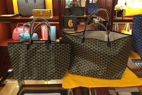 goyard st louis tote monogram chevron gm vs pm|goyard st louis price.